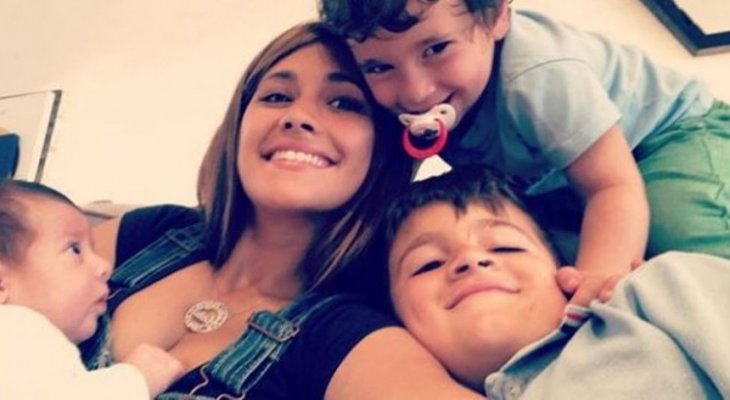 أنطونيلا روكوزو مع أولادها