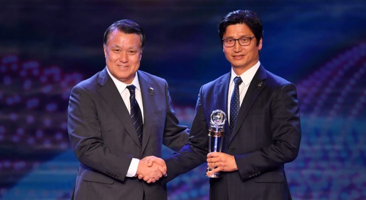 مدرب كوريا الجنوبية يحسم جائزة الافضل في اسيا لعام 2019 