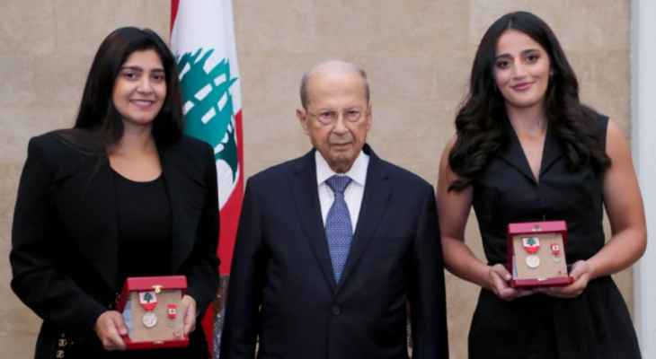 الرئيس عون كرّم الرياضيتين ريتا أبو جودة وساندرا سكر