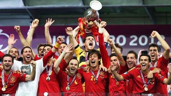 تحليل فني للدورين نصف النهائي والنهائي ليورو 2012 ورفع عدد المنتخبات