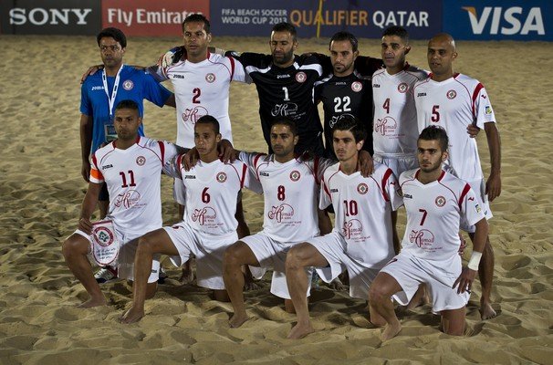 كرة القدم الشاطئية: انجاز لبناني بأقدام اللاعبين وحنكة المدرب
