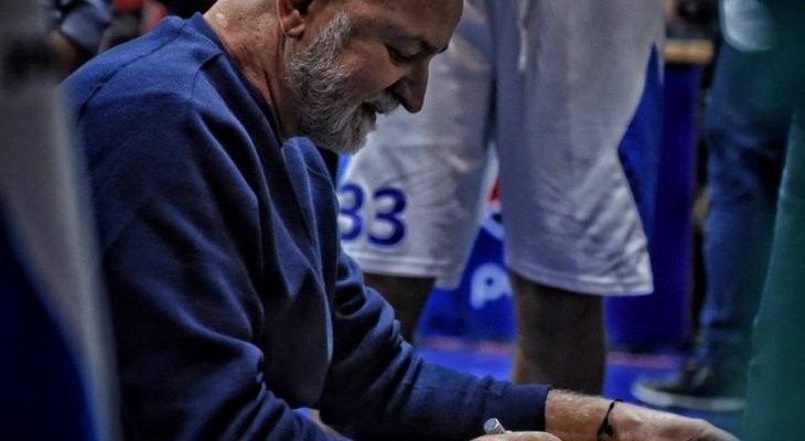 غسان سركيس يعتذر من الامين العام لكرة السلة شربل رزق 