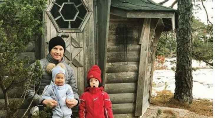 كيمي رايكونين مع اولاده