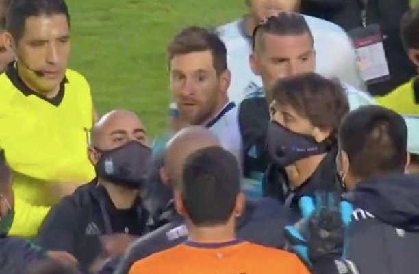 الكشف عن السبب الذي أثار غضب ميسي بعد نهاية مباراة بوليفيا والارجنتين
