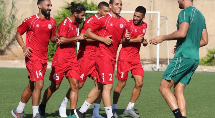 منتخب لبنان لكرة القدم وصل إلى عمّان لخوض وديتين أمام الأردن وعُمان  