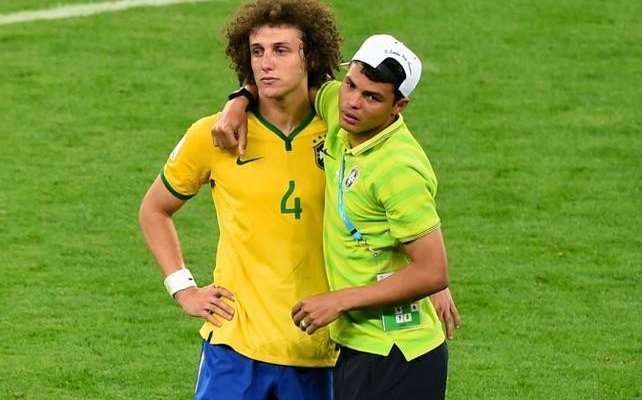 سيلفا ولويز يغيبان عن المنتخب البرازيلي لاول مرة منذ العام 2007