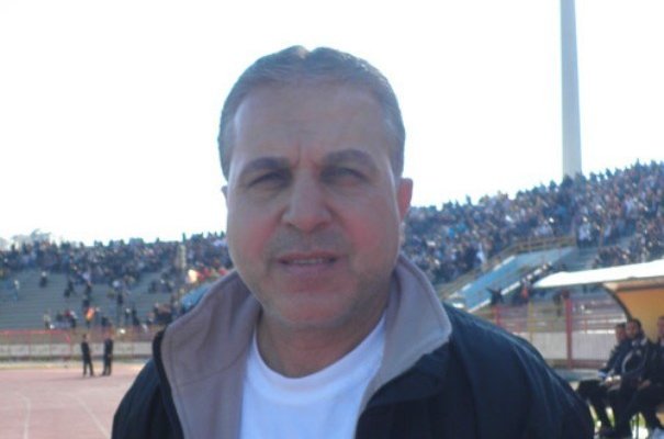 مدرب منتخب سوريا ينفي نيته الاستقالة من منصبه 