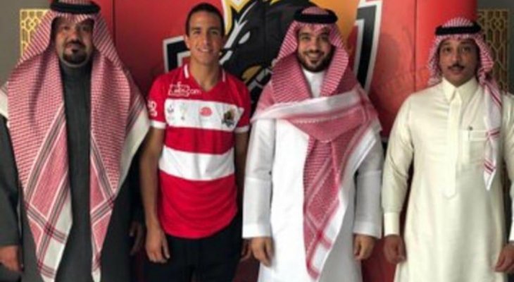 الوحدة السعودي يضم اللاعب فارس العابدي
