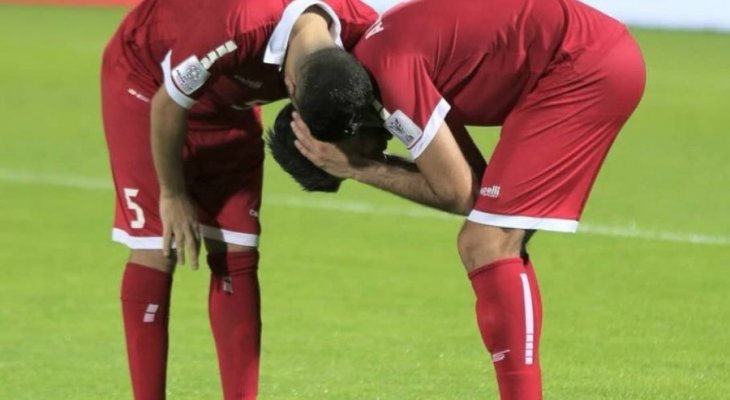 الدموع تغلب لاعبي لبنان بعد الخروج بسيناريو حزين من كأس آسيا 