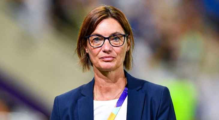 الاتحاد الفرنسي يمدد عقد مدربة منتخب السيدات