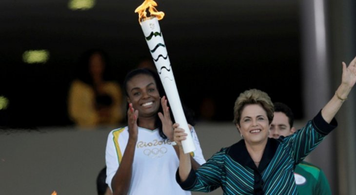 رئيسة البرازيل تعد بألعاب اولمبية ناجحة
