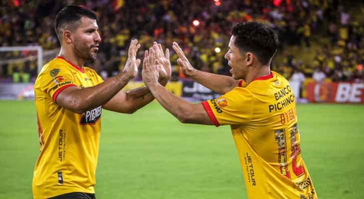 أغويرو يخوض مباراة ودية مع برشلونة الإكوادوري