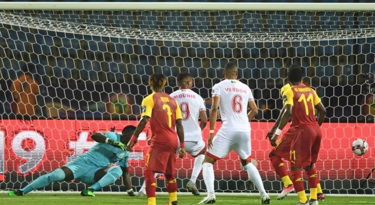 مباراة غانا وبنين تشهد أول حالة طرد واسرع هدف في كأس امم افريقيا 