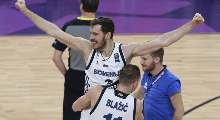 سلوفينيا تتوج بطلة أوروبا لكرة السلة أمام صربيا