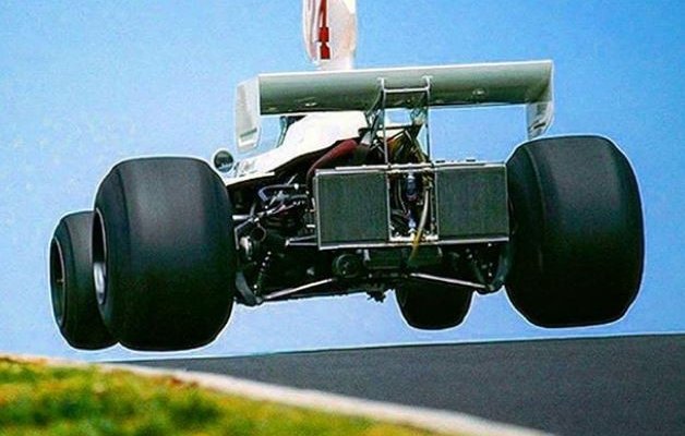 نعم، سيارات الفورمولا 1 كانت تطير في السبعينات