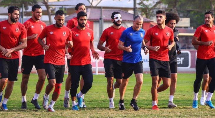 دبي تجهز الأهلي المصري استعدادا لاستئناف الدوري