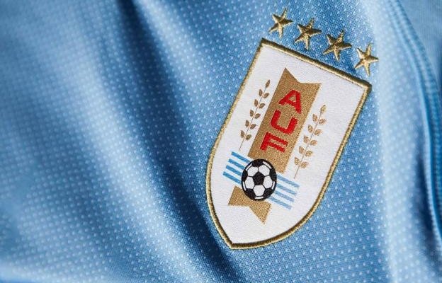 ما سرّ النجوم الـ 4 على قميص منتخب الاوروغواي في كأس العالم؟
