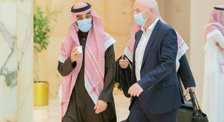 وزير الرياضة السعودي يستقبل انفانتينو 