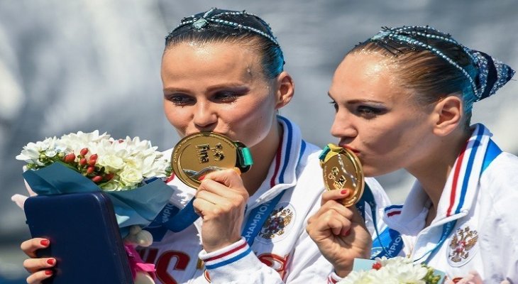 كوليسنيتشينكو تواصل حصد الذهب في بطولة العالم للألعاب المائية