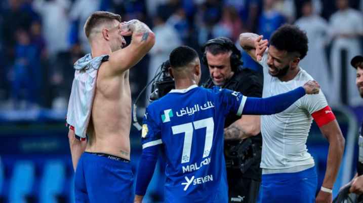 الهلال يقتنص فوزًا قاتلًا امام الرائد في دوري روشن السعودي