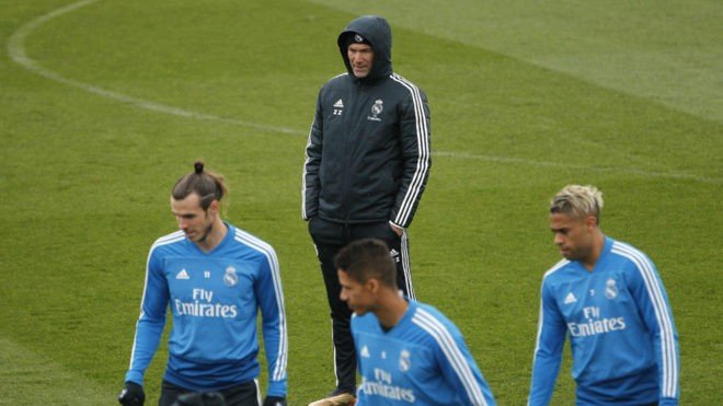 ريال مدريد يُنهي استعداداته لمواجهة ايبار في طقسٍ ممطرٍ