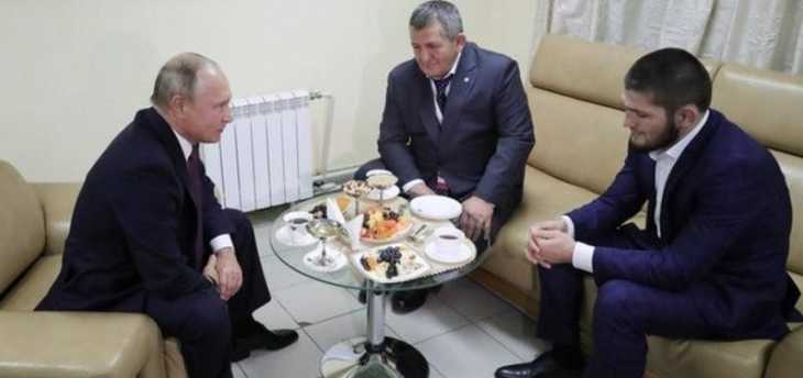 بوتين يطلب من والد نورماغوميدوف عدم معاقبة ابنه بشدة