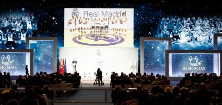 ريال مدريد يُكرم أعضاءه