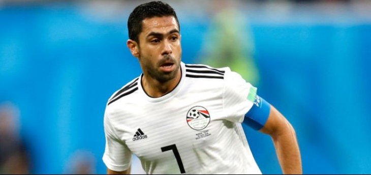 احمد فتحي يسجل خطأ في مرماه د 47 ويمنح روسيا التقدم 1 - 0 