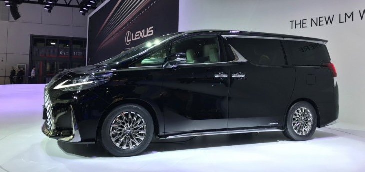 الفان الأفخم في العالم من Lexus