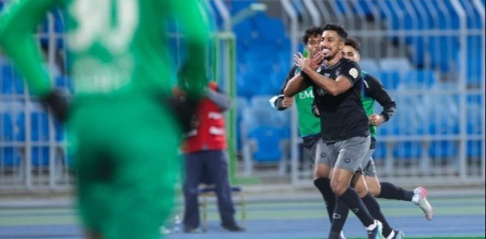 الدوري السعودي: الهلال يواصل تألقه وفوز صعب للاتحاد على الوحدة