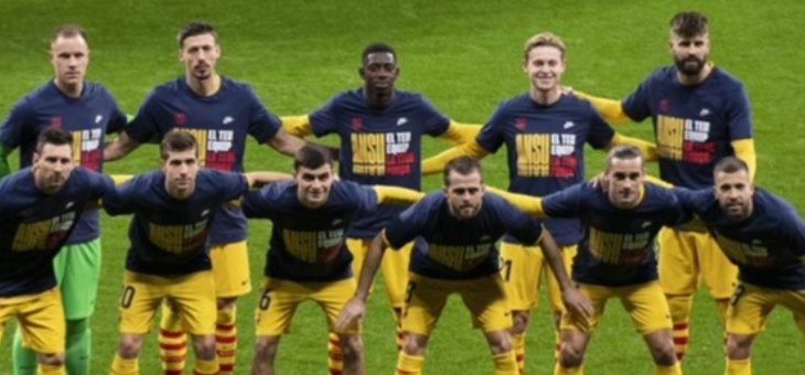 لاعبو برشلونة يدعمون زميلهم المصاب