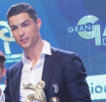 رونالدو أفضل لاعب في الدوري الايطالي لموسم 2018-2019